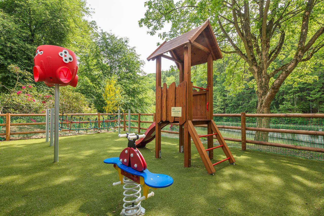 Hotel Male Versailles 카를로비바리 외부 사진