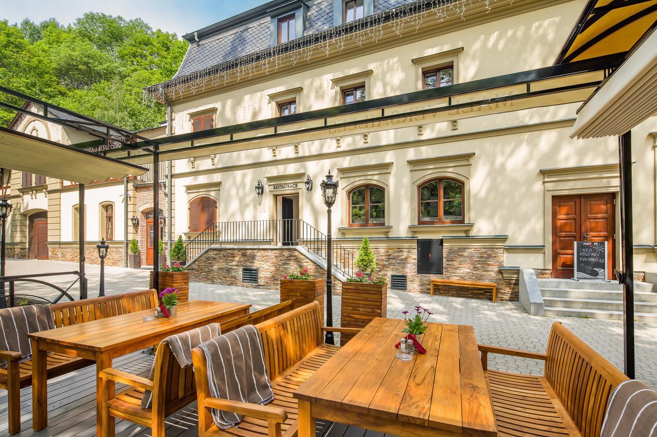Hotel Male Versailles 카를로비바리 외부 사진