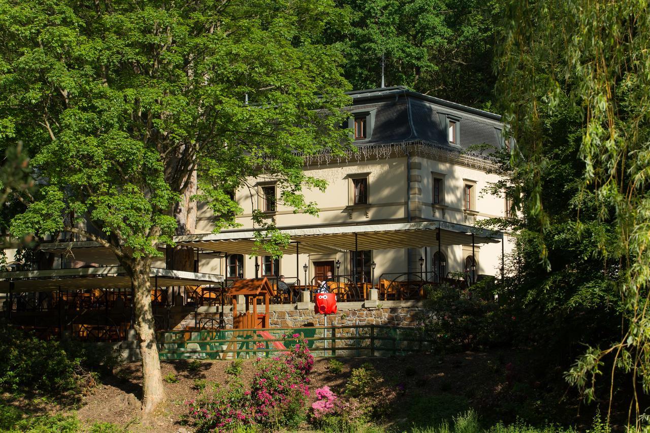 Hotel Male Versailles 카를로비바리 외부 사진